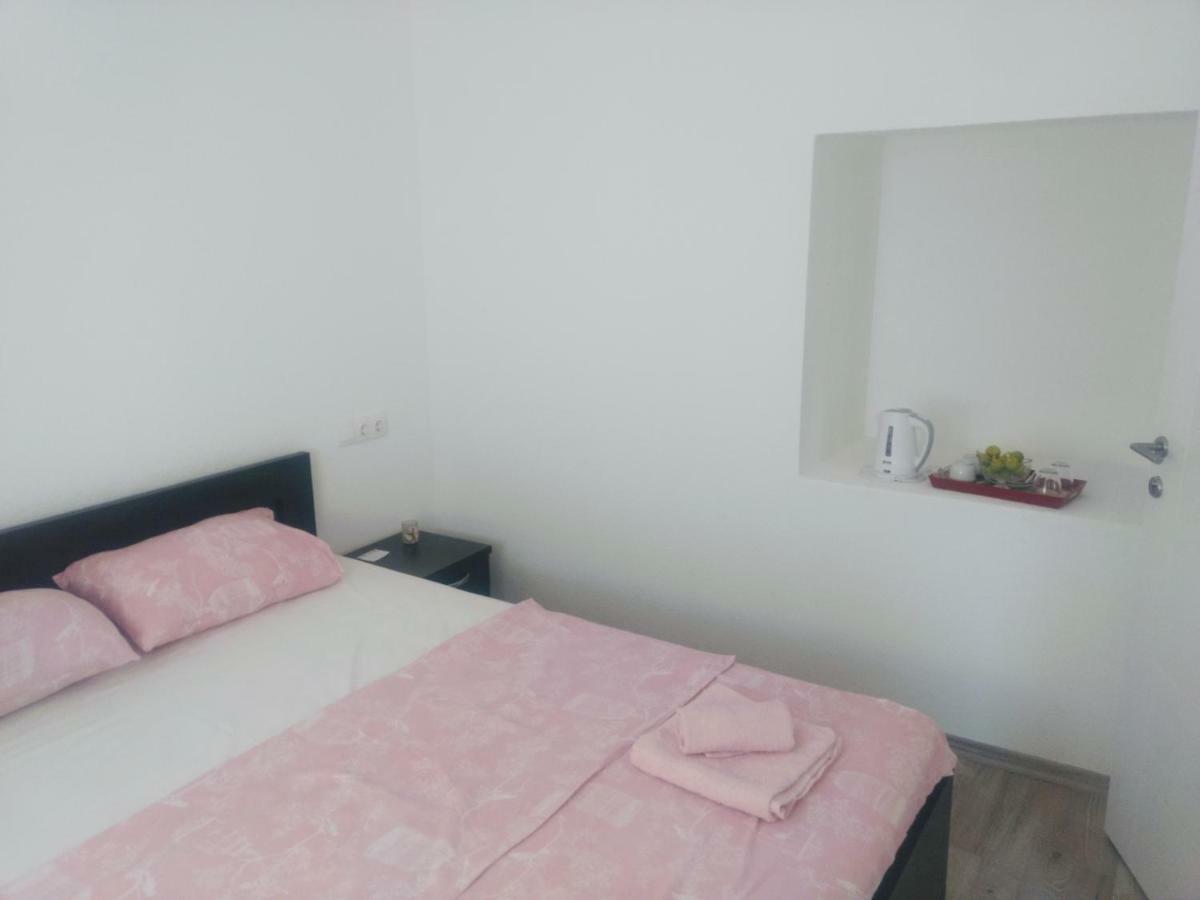 Guesthouse Flaghome موستار المظهر الخارجي الصورة
